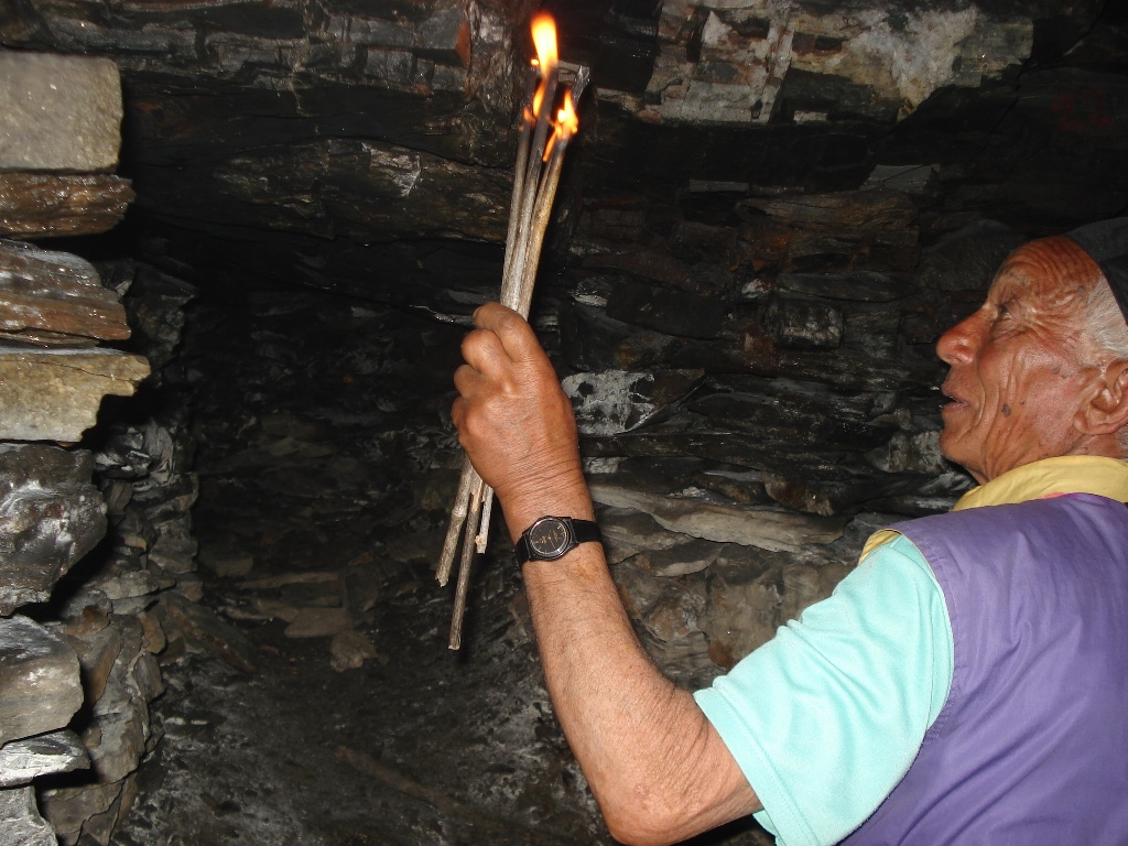 अलपत्र म्याग्दीका खानीहरु