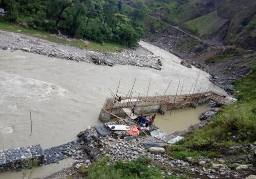 दरवाङ तटवन्ध : २९ बर्षयता हिउँदमा लगायो बर्खा बगाउँछ