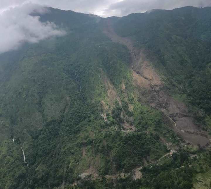 सिन्धुपाल्चोकमा पहिरोले दुई घर पुर्‍यो, एकै परिवारका पाँचजना बेपत्ता