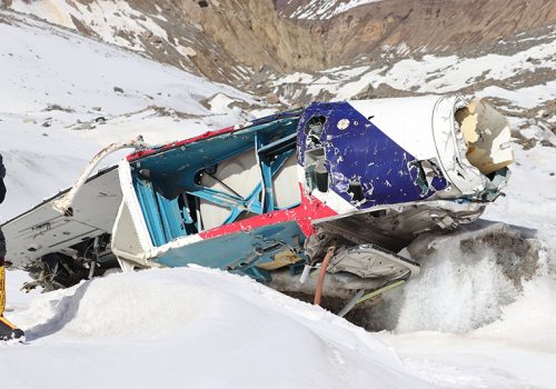 धौलागिरीमा २००६ मा दुर्घटनामा परेको हेलिकोप्टर र मानव अवशेष भेटियो