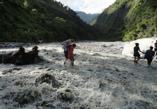 यात्रुलाई बेगखोलामा जहिल्यै सास्ती, पुल बनाउन ‘डिजाईन एण्ड विल्ड’ मोडलमा ठेक्का