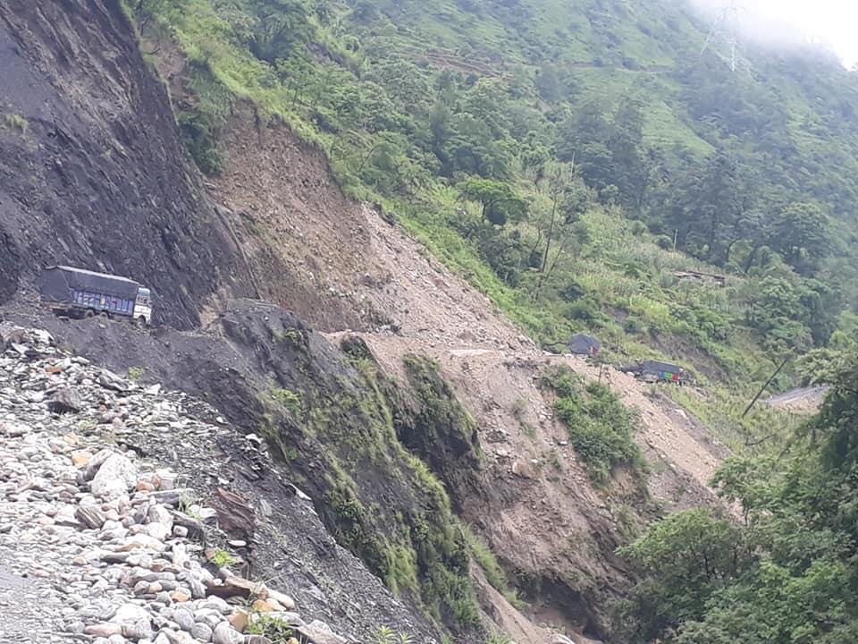 अन्धगल्छीमा पहिरोले सास्ती, एक सातामा खुल्यो अवरुद्ध यातायात