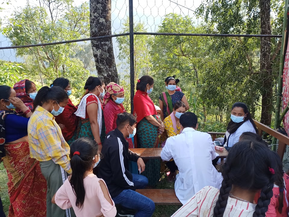 युवा क्लव द्वारा निशुल्क स्वास्थ्य शिविर