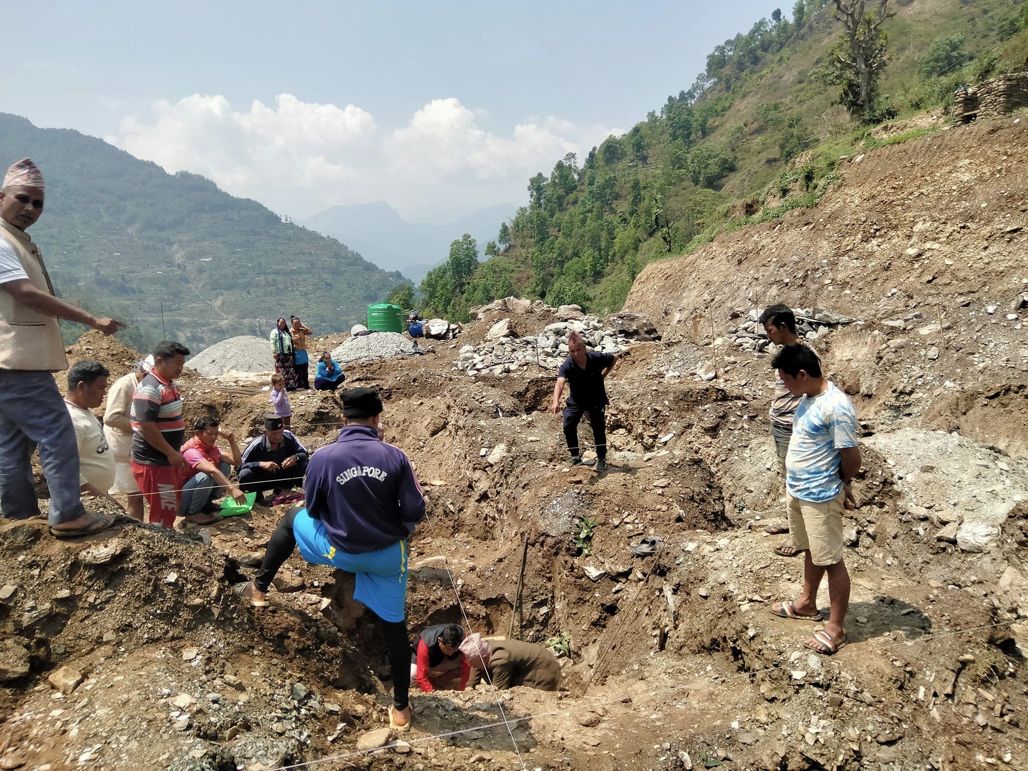 मराङमा पहिराे पछ्याएर वडा कार्यालय भवन निर्माण शुरु