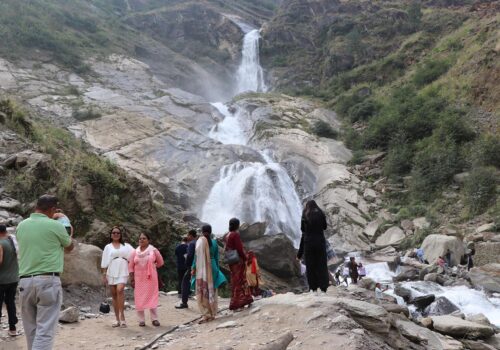 रुप्सेको रुपमा पर्यटक मुग्ध