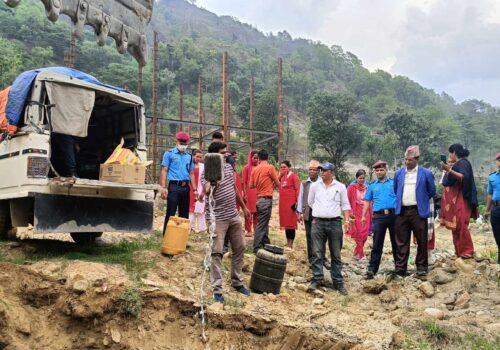 जलजलामा बरामद भएका मदिरा नष्ट