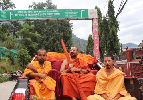 विष्णुलाई प्रमुख उपास्य भगवान मान्ने विष्णु अनुयायी ‘त्रिदण्डी स्वामी’को भब्य स्वागत, आलोचना मुक्त भएन